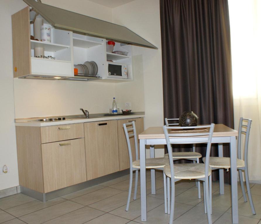 Residence Belmare Ρίμινι Δωμάτιο φωτογραφία